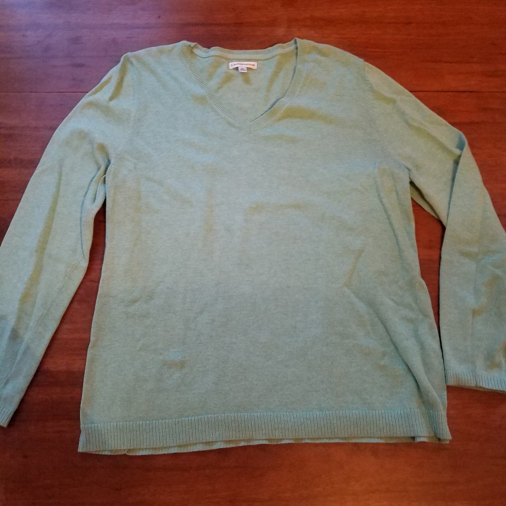 XL Croft & Barrow vneck sweater